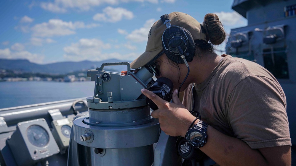 240810 – USS Harpers Ferry Makes Port at Sasebo, Japan