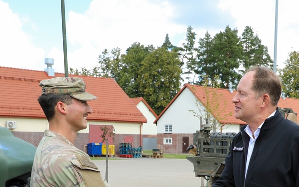 U.S. Ambassador Brzezinski visits troops at Bemowo Piskie Training Area, Poland