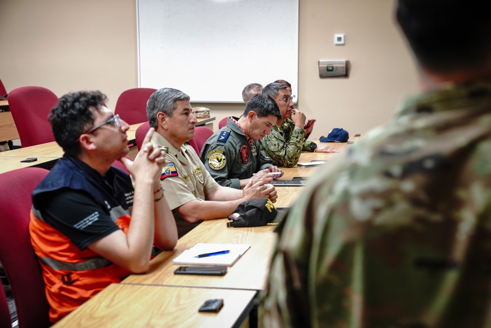 Kentucky National Guard Hosts Ecuadorian Military for Interagency Operations Exchange