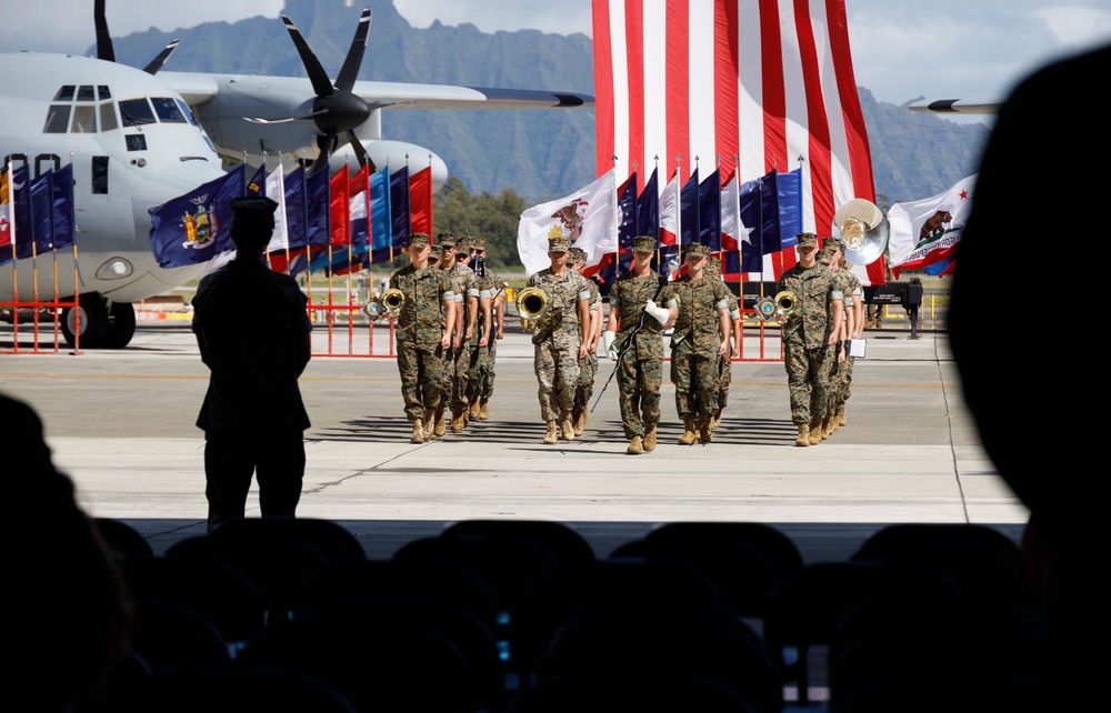 VMGR-153 change of command