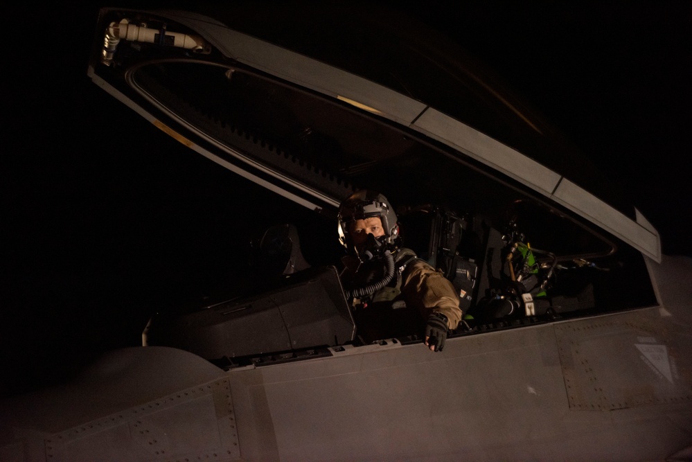F-22s depart JBER to U.S. Central Command to deter aggression