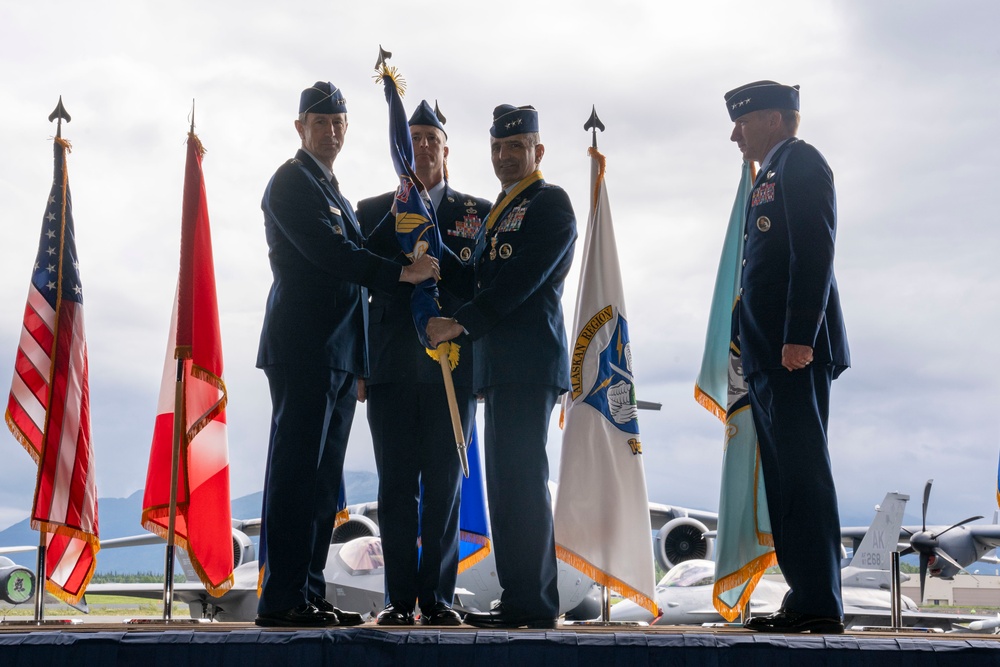 New senior leader takes over Alaska’s top command