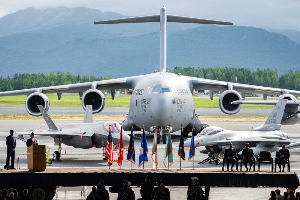 New senior leader takes over Alaska’s top command