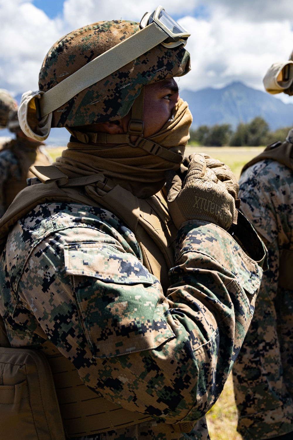 Sky Bound: MWSS-174 Marines and 3-25 GSAB conduct external lift operations in preparation for FARP operations