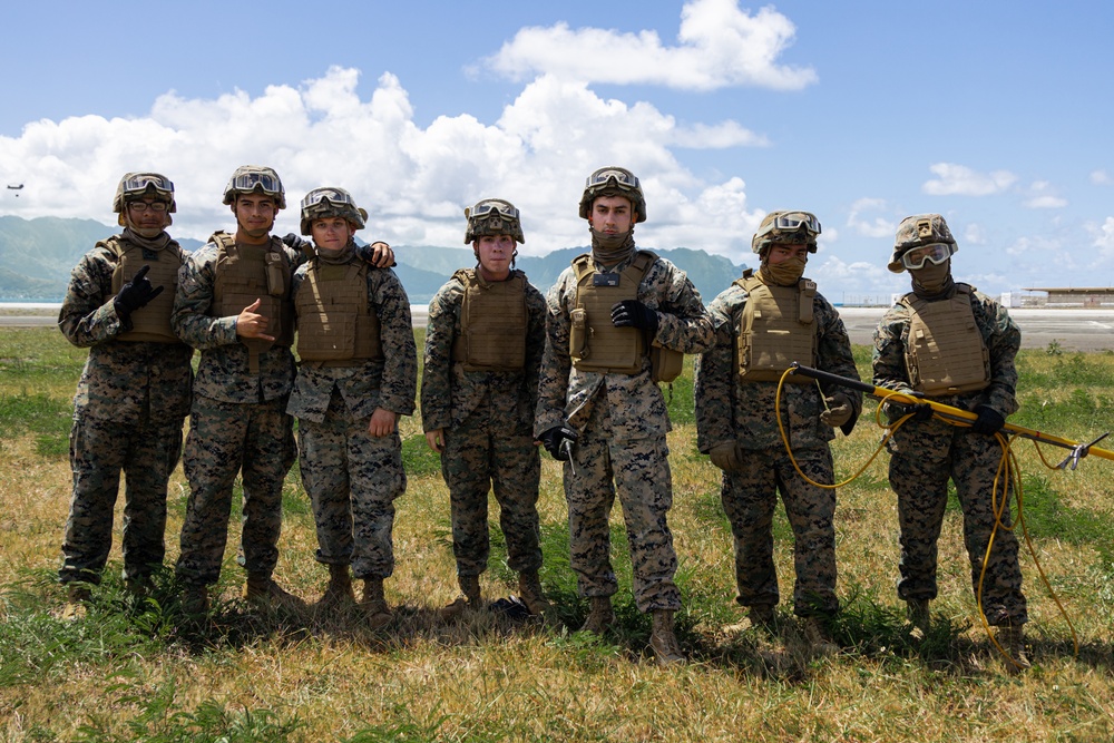 Sky Bound: MWSS-174 Marines and 3-25 GSAB conduct external lift operations in preparation for FARP operations