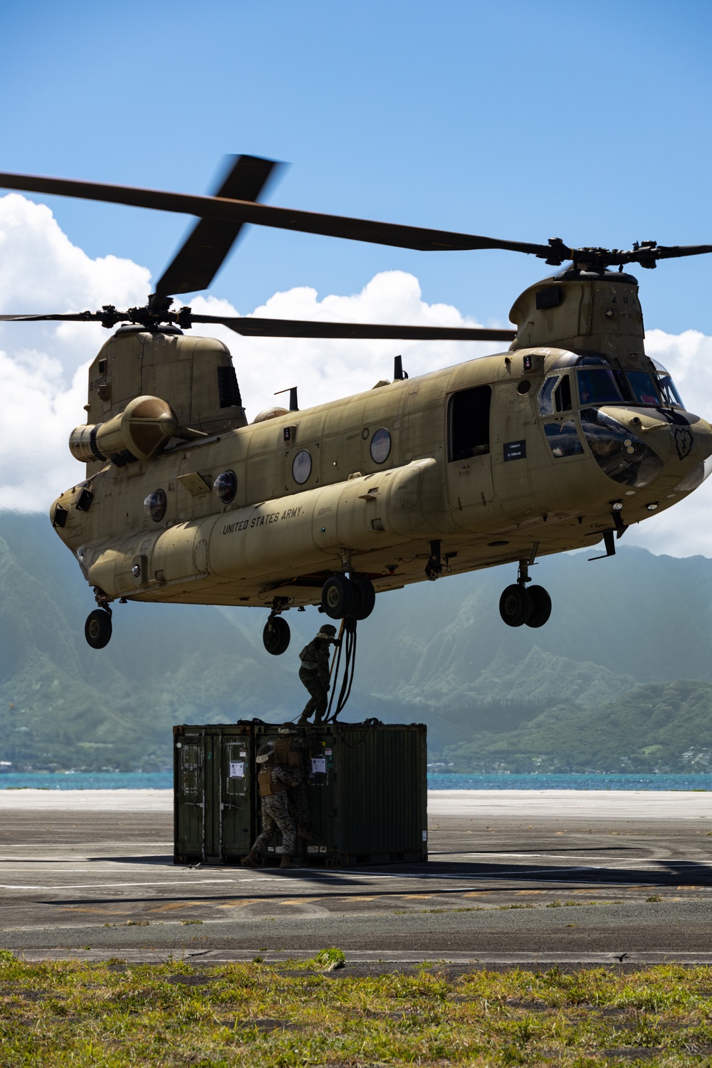 Sky Bound: MWSS-174 Marines and 3-25 GSAB conduct external lift operations in preparation for FARP operations