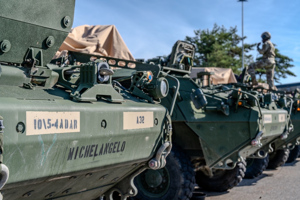 10th AAMDC Commanding General and Command Chief Warrant Officer visit Ansbach, Germany