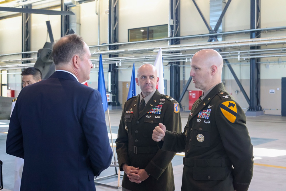 Strengthening Ties: V Corps supports Polish Apache Signing Ceremony