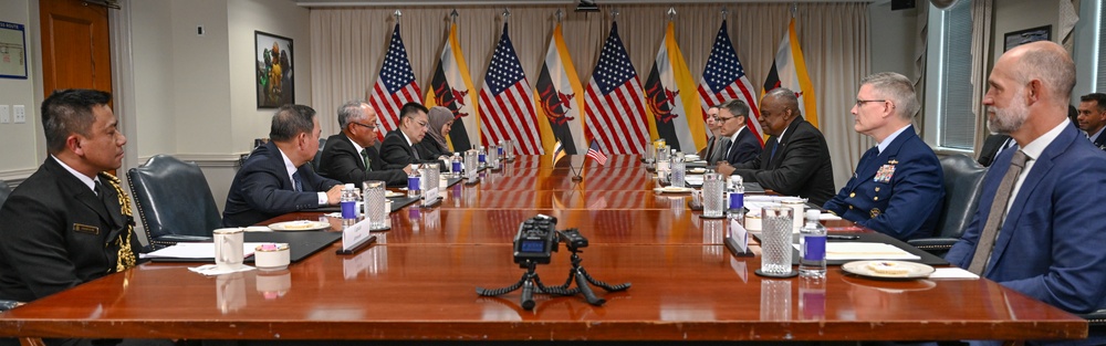 Secretary Austin hosts Brunei's Defense Minister II Halbi bin Mohammad Yussof