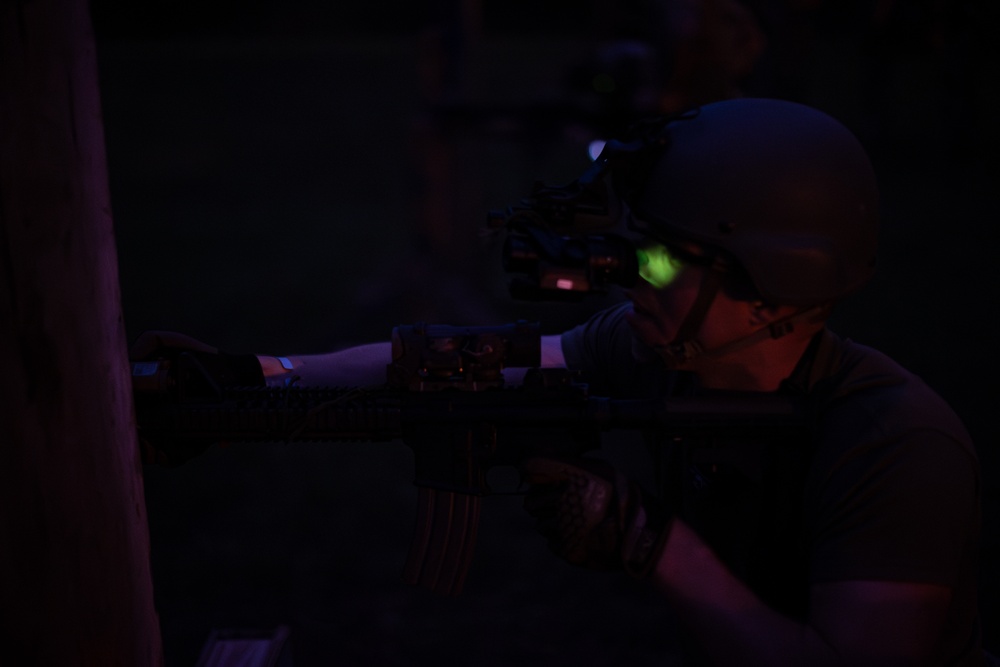 Alabama National Guard Special Forces Soldiers sharpen their senses during night fire training