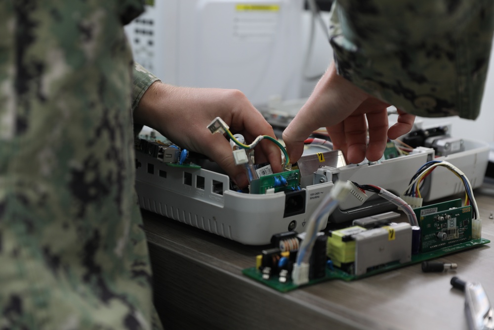 Biomedical Technicians Test Hospital Equipment