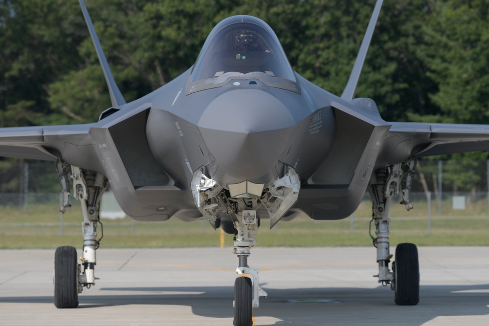 F-35’s historic first arrival at the Alpena Combat Readiness Training Center