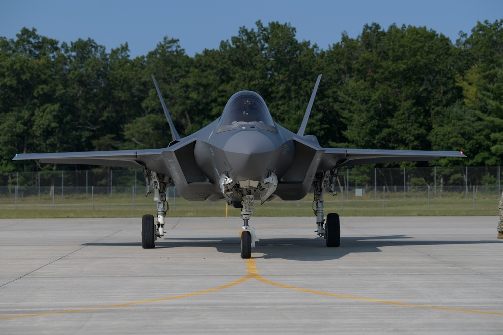 F-35’s historic first arrival at the Alpena Combat Readiness Training Center
