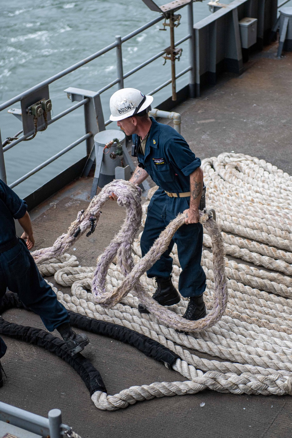 USS Ronald Reagan (CVN 76) arrives at Naval Base Kitsap