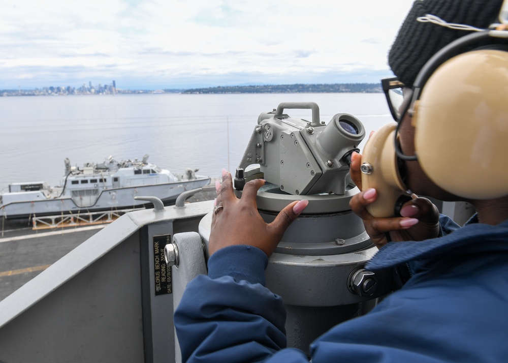 USS Ronald Reagan (CVN 76) arrives at Naval Base Kitsap