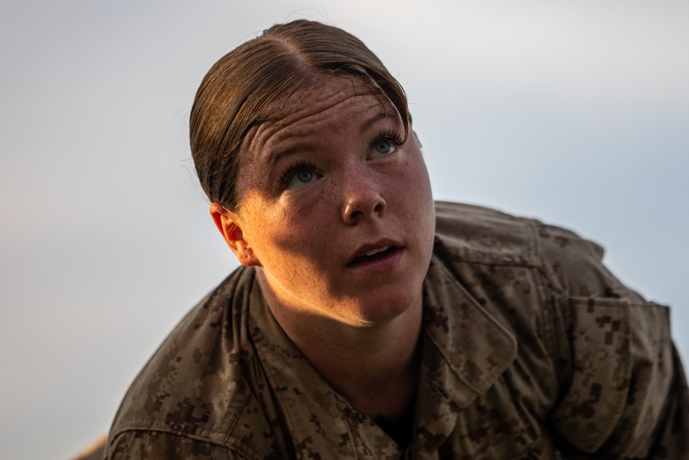 MWHS-1 NCOs navigate the obstacle course