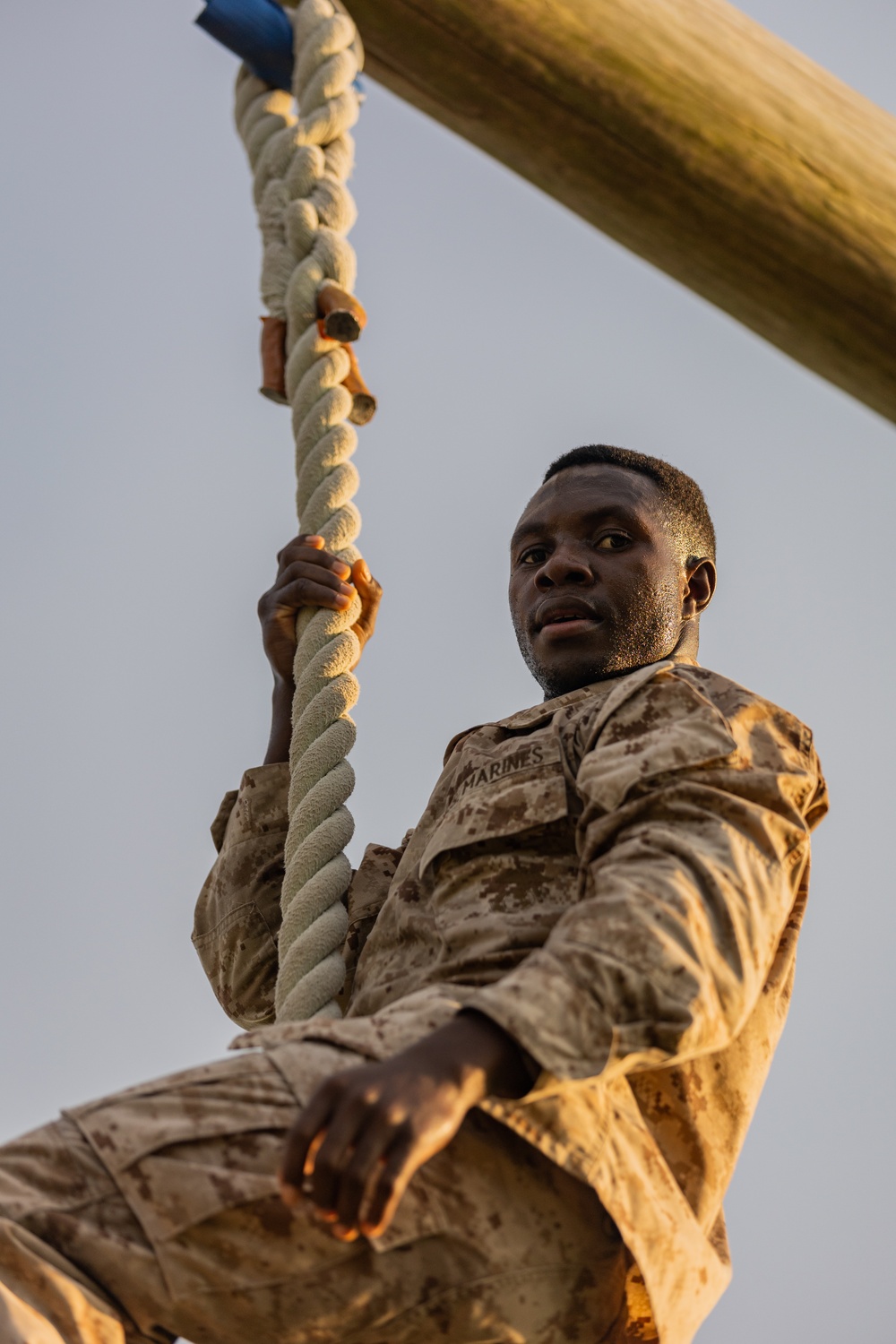 MWHS-1 NCOs navigate the obstacle course
