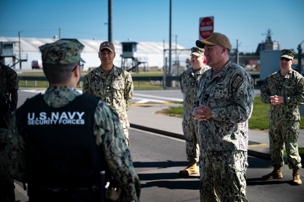 Commander, Navy Region EURAFCENT Visits NSF Redzikowo, Poland