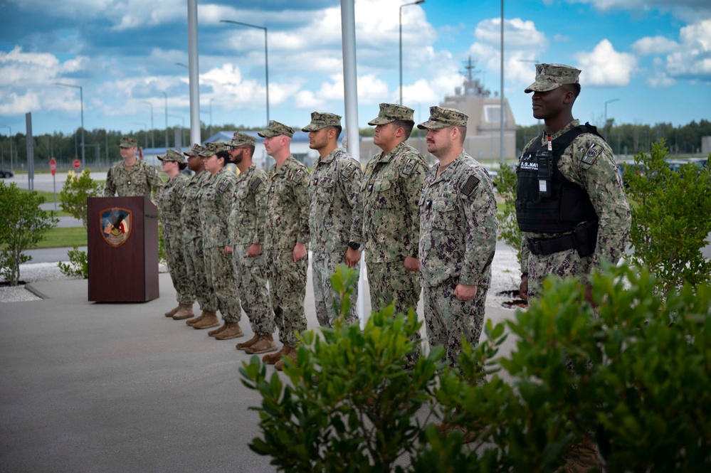 Commander, Navy Region EURAFCENT Visits NSF Redzikowo, Poland