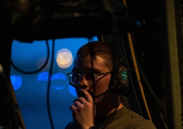 67 SOS refuels 56th RQS HH-60G’s