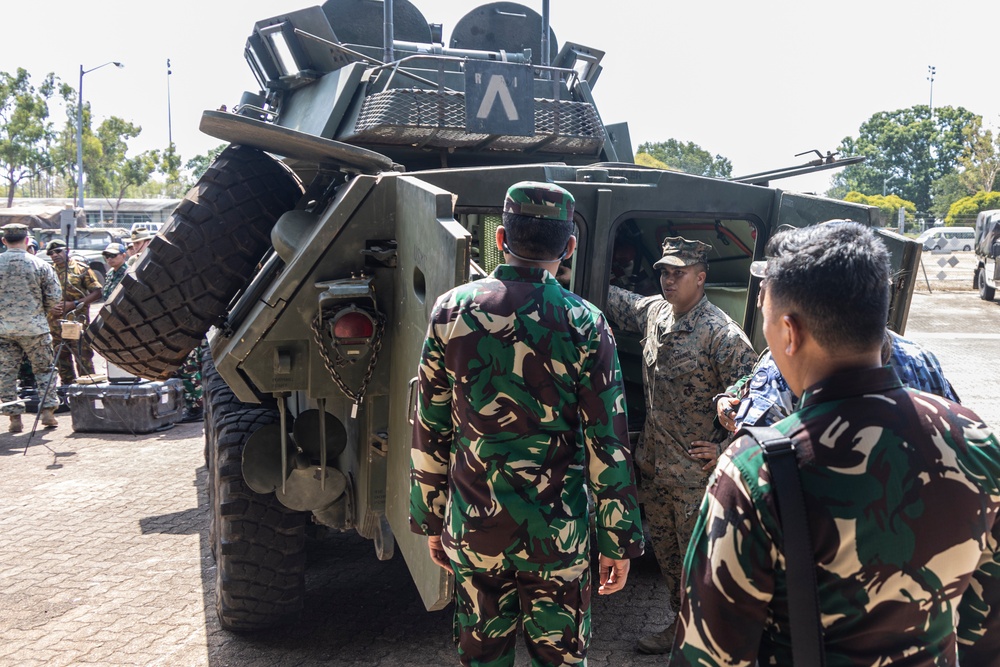 MRF-D 24.3: U.S., ADF, Indonesian service members participate in Exercise Bhakti Kanyini AUSINDO 24 static display presentation