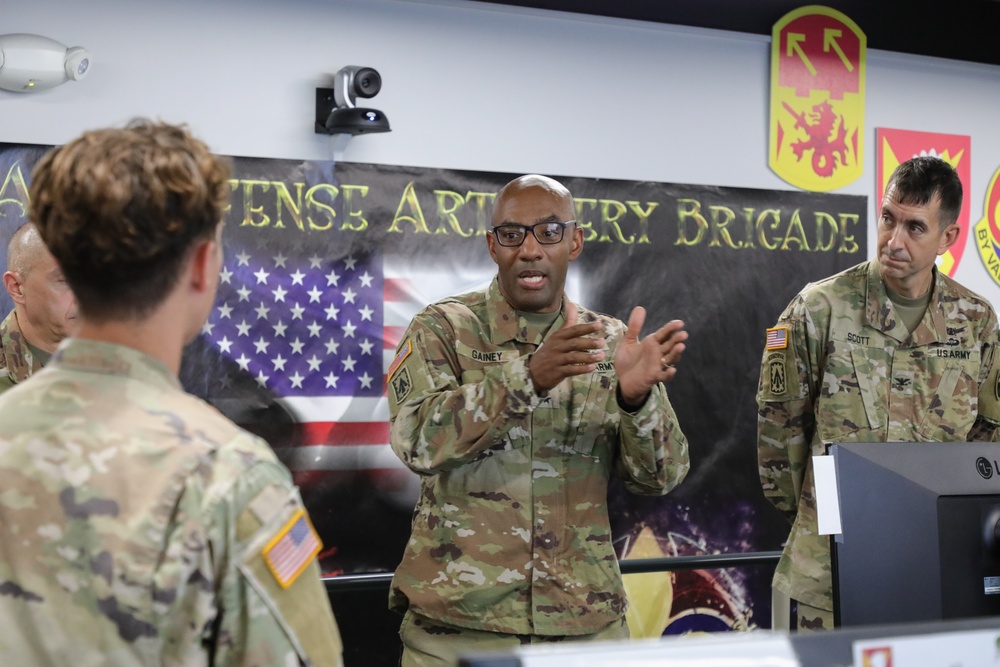 U.S. Army Space and Missile Defense Command Leadership visits 38th ADA BDE