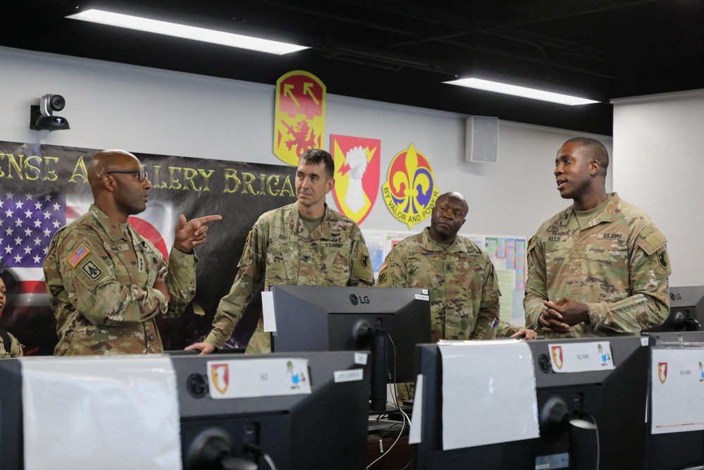 U.S. Army Space and Missile Defense Command Leadership visits 38th ADA BDE