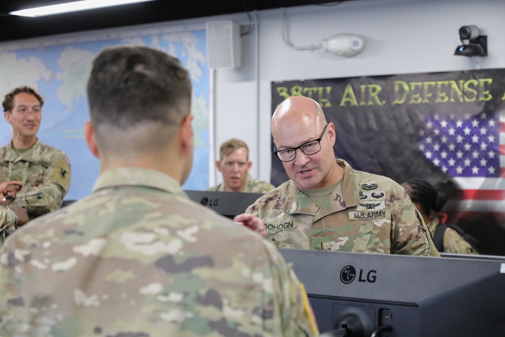 U.S. Army Space and Missile Defense Command Leadership visits 38th ADA BDE