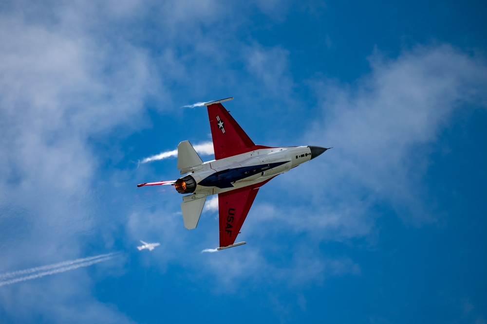The U.S. Air Force F-16 Viper Demonstration Team performs at the Quinte International Airshow