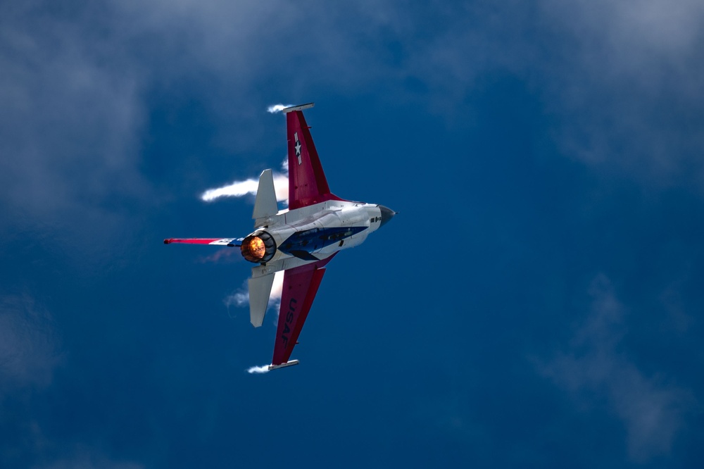 The U.S. Air Force F-16 Viper Demonstration Team performs at the Quinte International Airshow