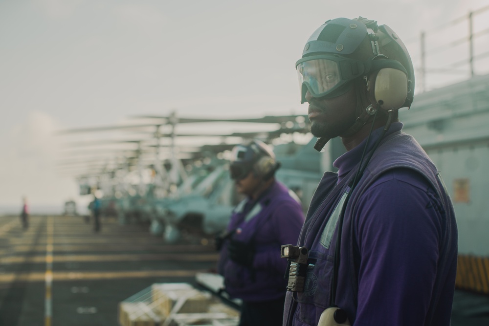 On the Move: VMM-165 (Rein.) Departs for Korea Training