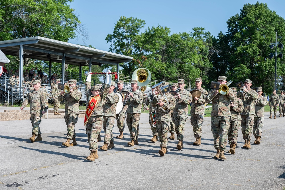 Fort Leonard Wood’s 399th Army Band marches in final review ceremony