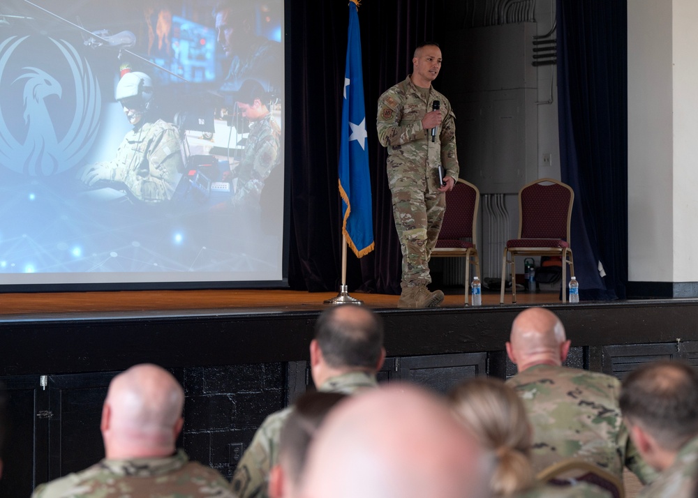 16th Air Force Command Team visits the 70th ISRW