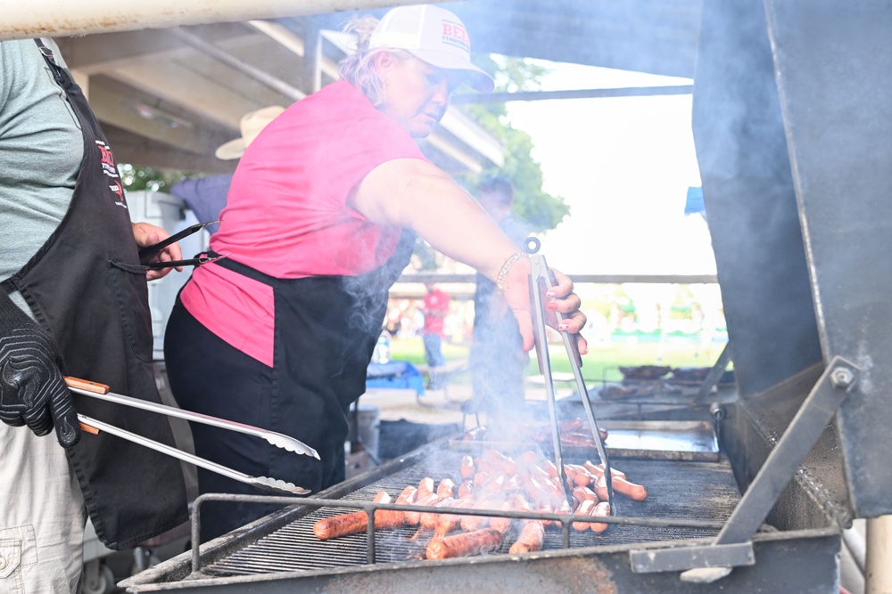 Military, families celebrated at Military Salute Picnic