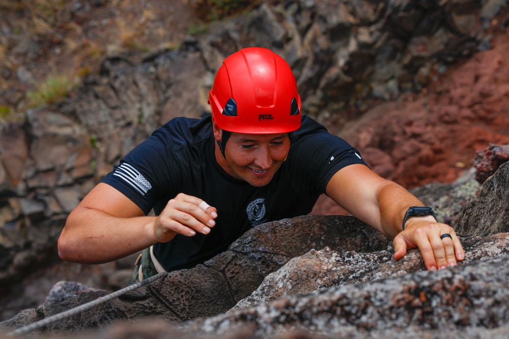 DPAA Basic Military Mountaineering Course