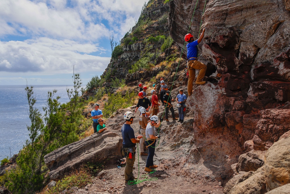 DPAA Basic Military Mountaineering Course