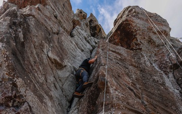 DPAA Basic Military Mountaineering Course