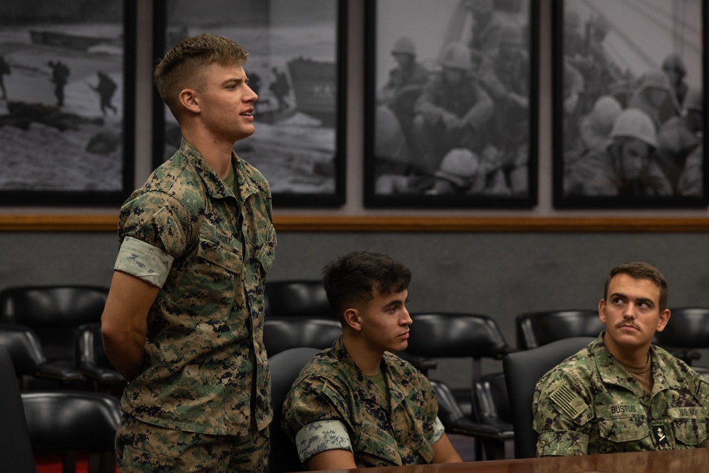 MARFORPAC hosts UH NROTC midshipmen