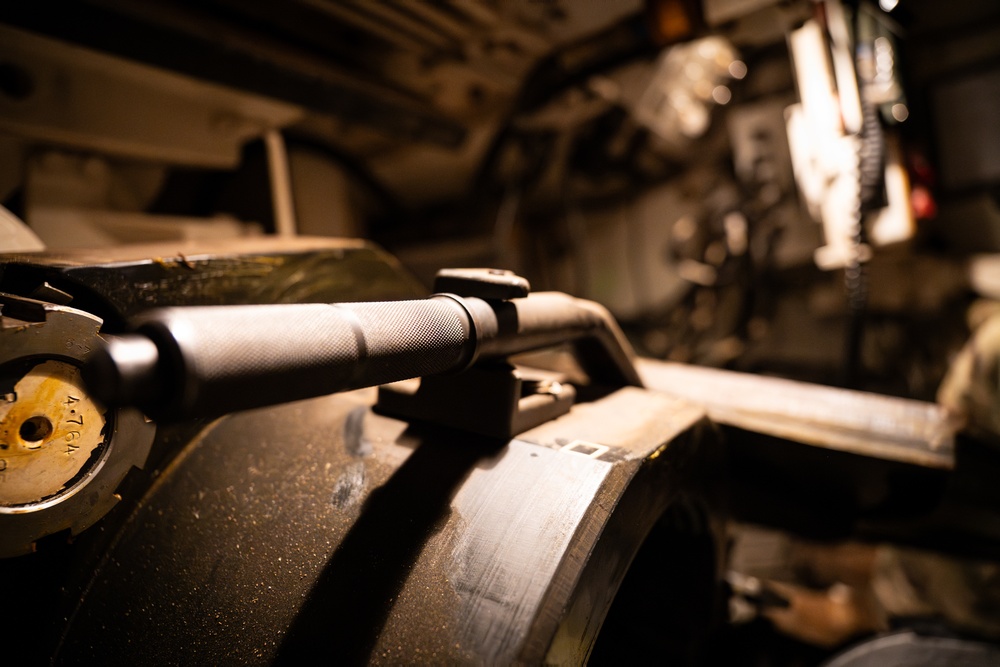 YES SIR: 1-201 FA bring Mountaineers and munitions to NS 24-2
