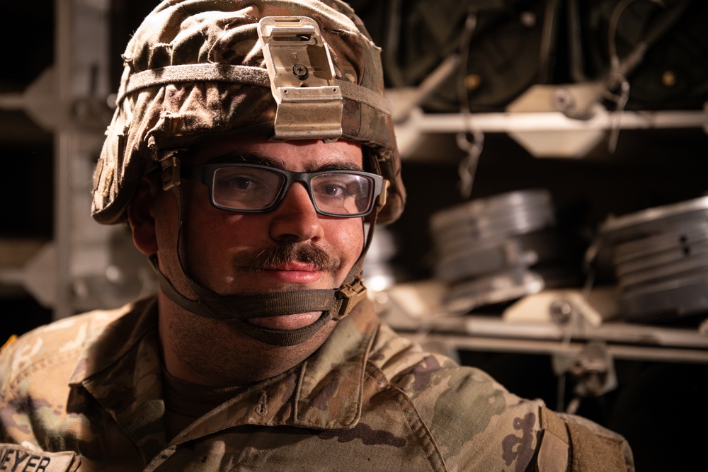 YES SIR: 1-201 FA bring Mountaineers and munitions to NS 24-2