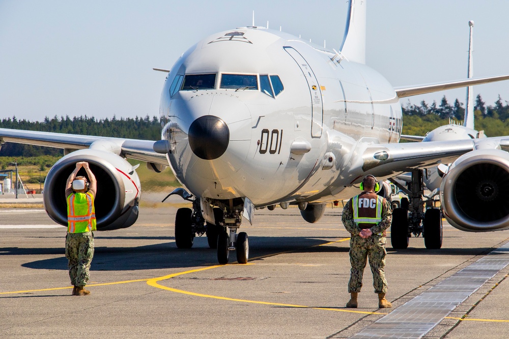 P-8A Poseidon Plane Catch