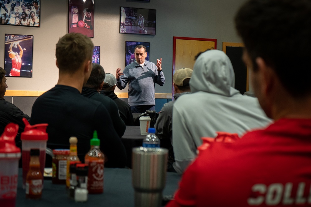 3rd Special Forces Group visits the Carolina Hurricanes