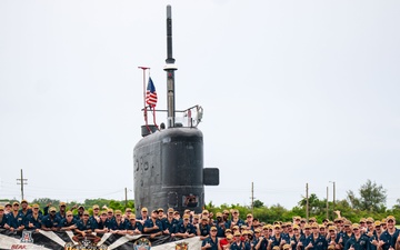 USS Tucson Sailors Pose for a Group Photo