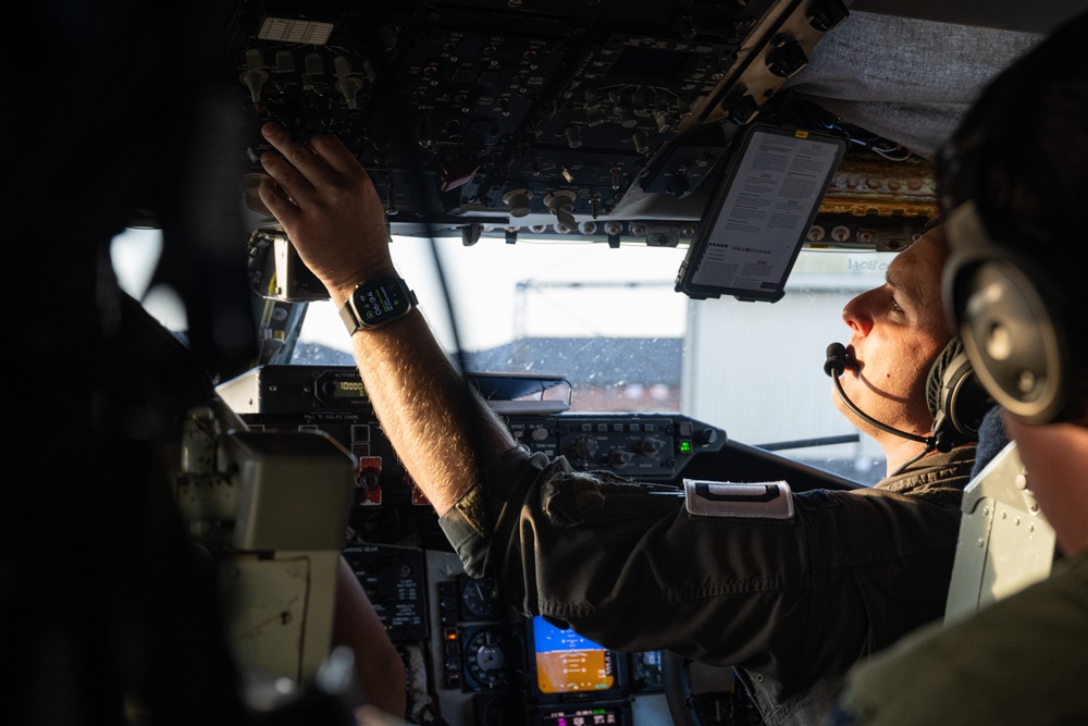 Lightning over Poland: 100th ARW refuels 48th FW during F2T2 NATO exercise