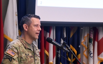 Col. Welde speaks at symposium