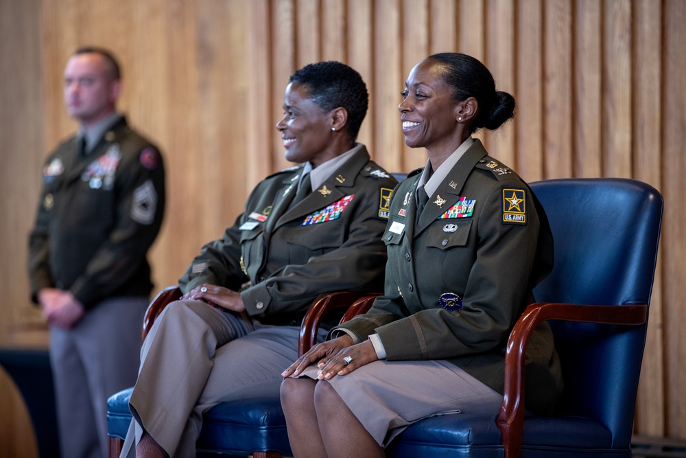 Army Reserve colonel promoted to brigadier general