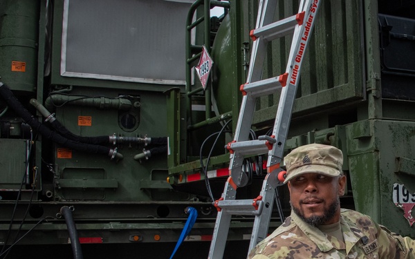Field Laundry and Shower Specialists : Exercise Northern Strike 24-2