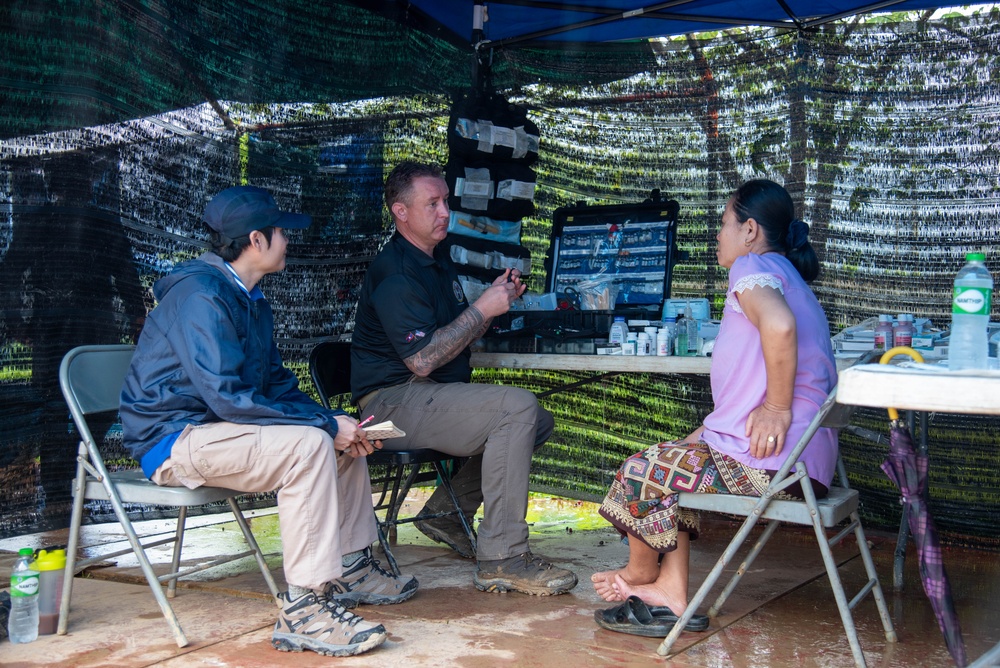 U.S. Embassy to Lao PDR Ambassador visits DPAA in Lao PDR