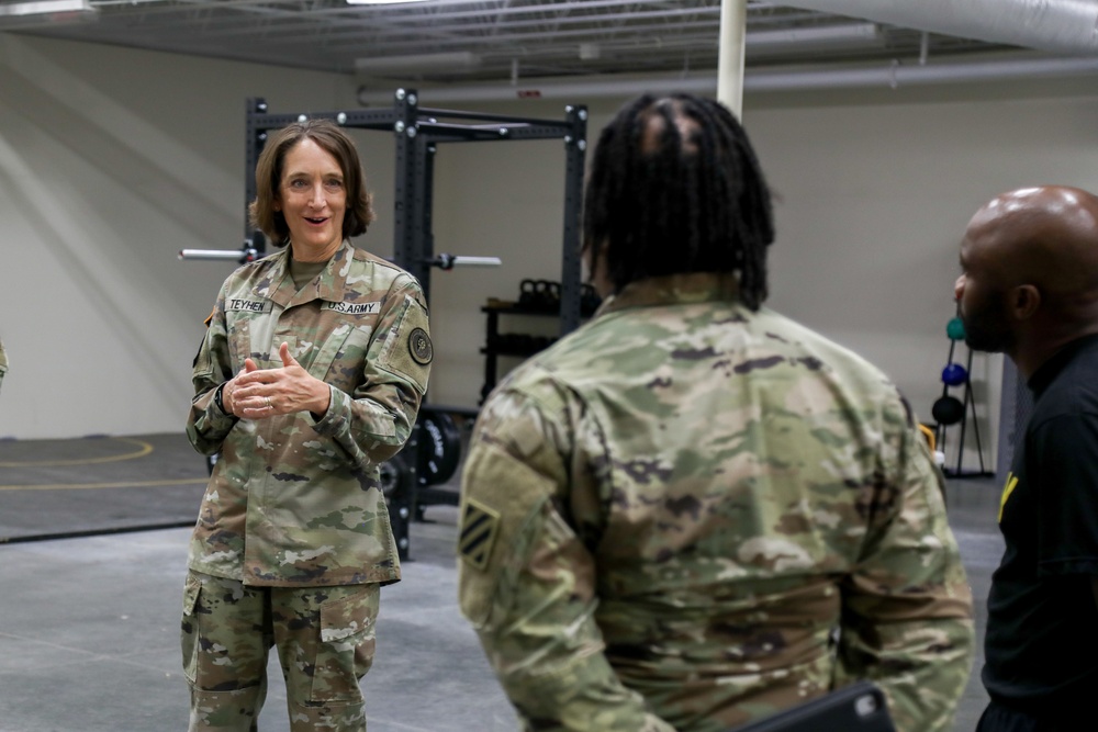 Defense Health Network officials tour Provider Holistic Health and Fitness system