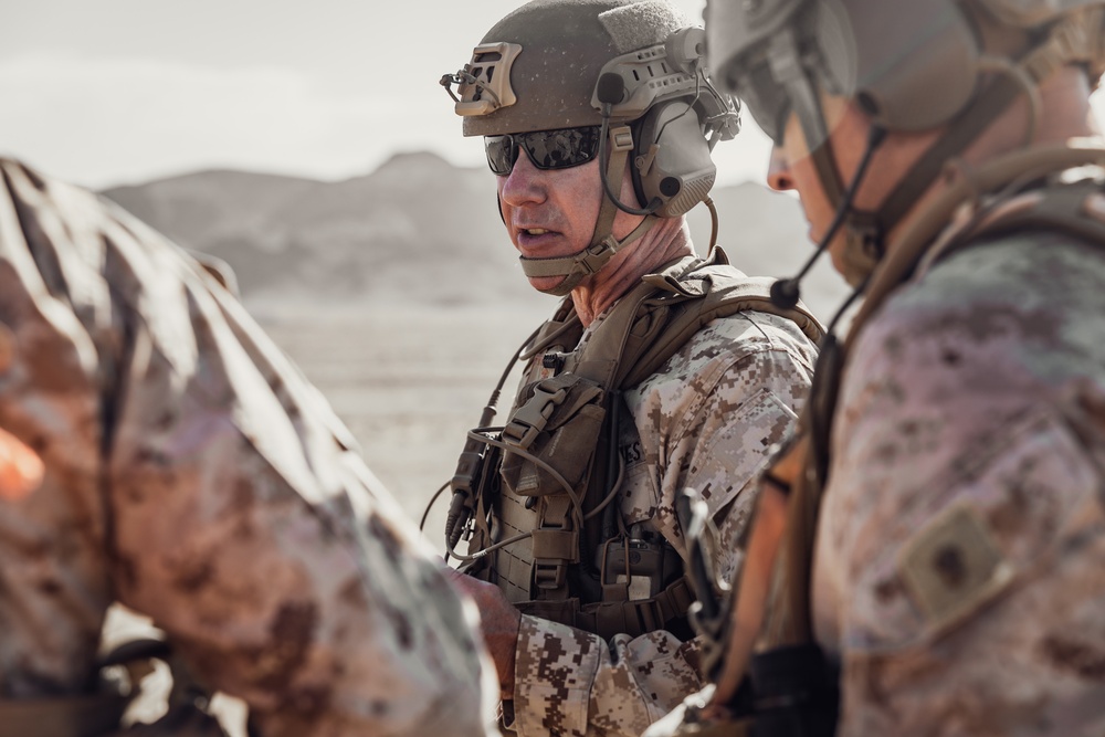 Commandant, Gen. Smith, Visits Marine Corps Air Ground Combat Center, Twentynine Palms
